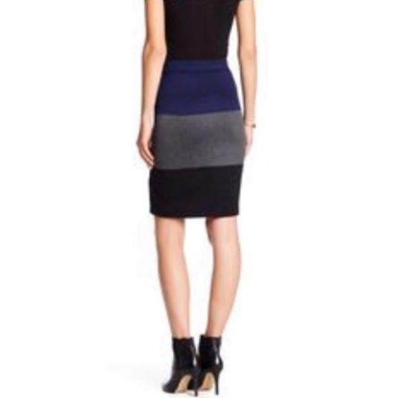 Max Studio Dresses & Skirts - 💎Max Studio Colorblock Pencil Skirt Navy/Blk/Gray
